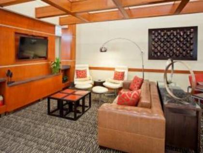 Holiday Inn Express Hotel And Suites Columbus Edinburgh - image 6