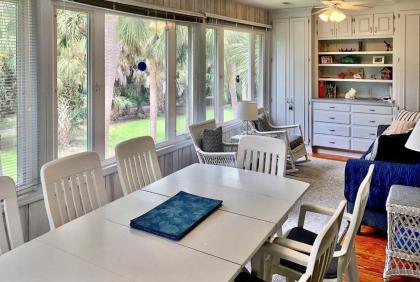 Janet's Blue Haven - image 3