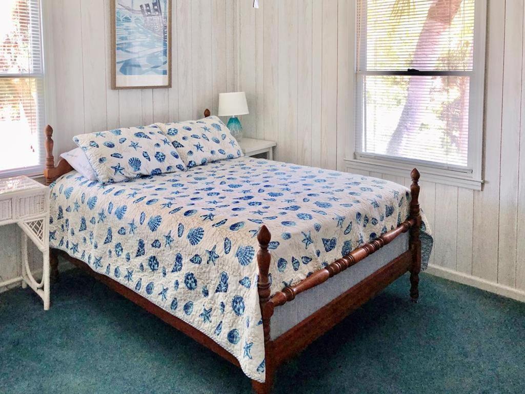 Janet's Blue Haven - image 6
