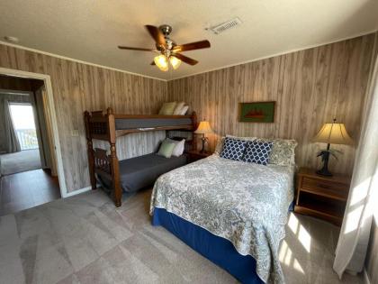 Neutral Ground - image 15