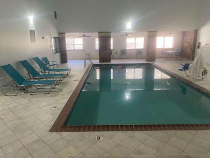 SureStay Plus by Best Western - image 12