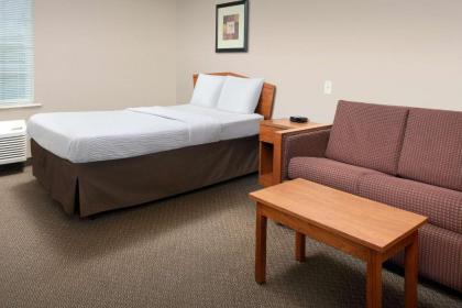 WoodSpring Suites Raleigh Garner - image 9