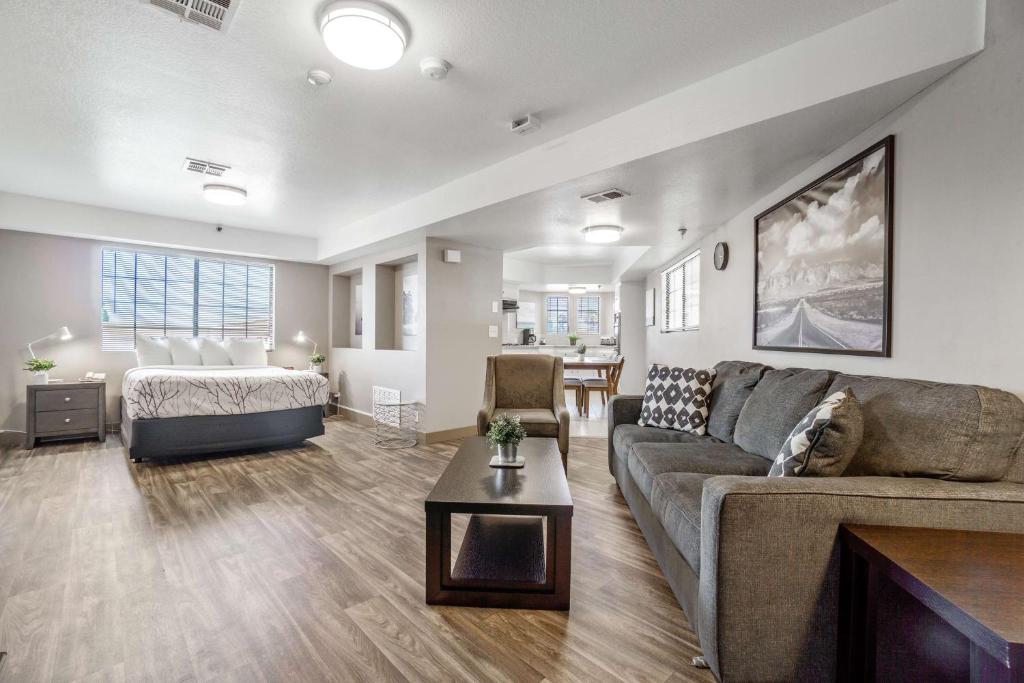 SureStay Plus Hotel by Best Western El Cajon - main image