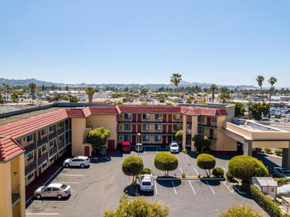 SureStay Plus Hotel by Best Western El Cajon - image 13