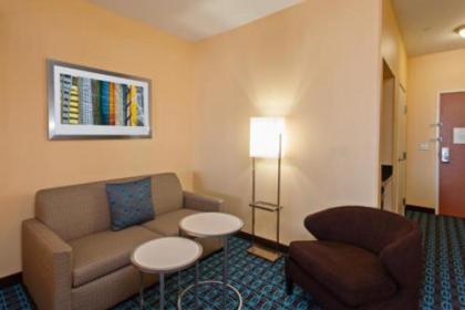 Fairfield Inn and Suites by Marriott El Paso - image 2