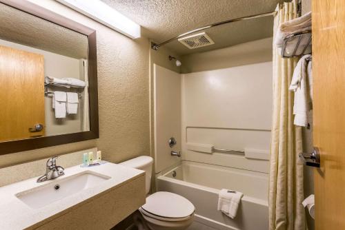 Quality Inn & Suites El Paso I-10 - image 4