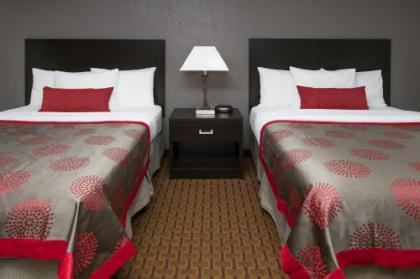 Ramada by Wyndham El Paso - image 2