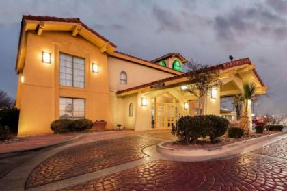 La Quinta Inn by Wyndham El Paso East Lomaland - image 4