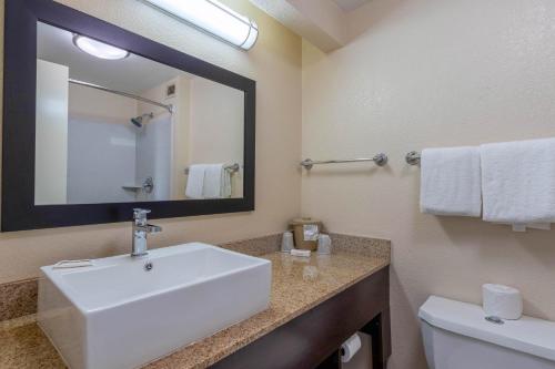 Red Roof Inn PLUS+ El Paso East - image 2