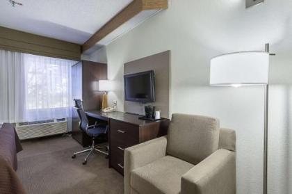 Sleep Inn University - image 4