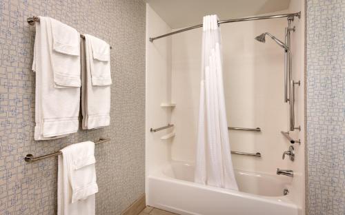 Holiday Inn Express El Paso I-10 East an IHG Hotel - image 5