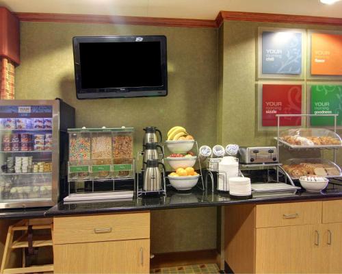 Comfort Suites El Paso West - image 4