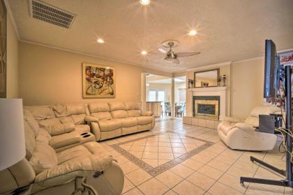 Home in El Paso with BBQ 4 Mi to Sunland Park! - image 3