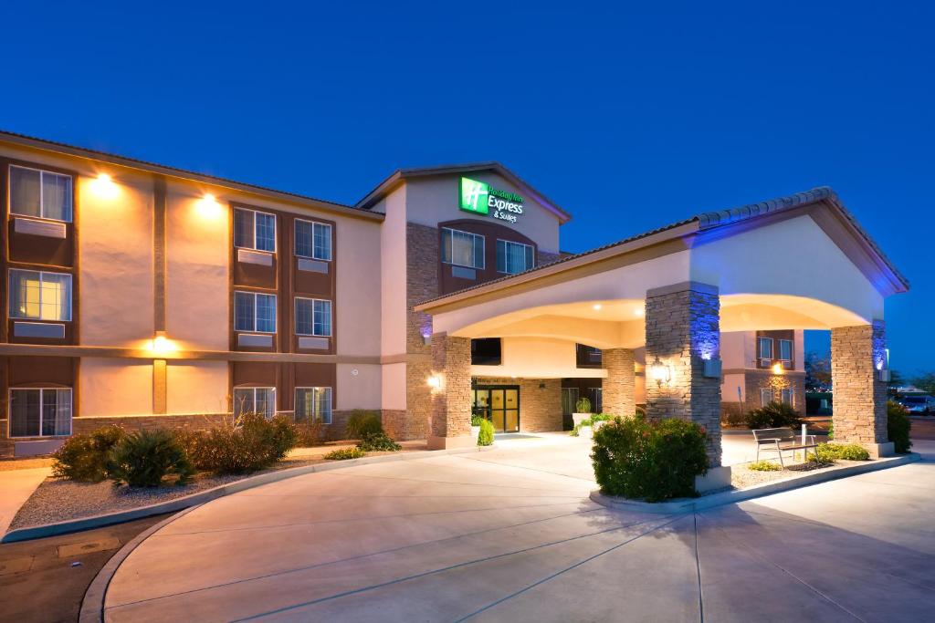 Holiday Inn Express Hotel & Suites Casa Grande an IHG Hotel - main image