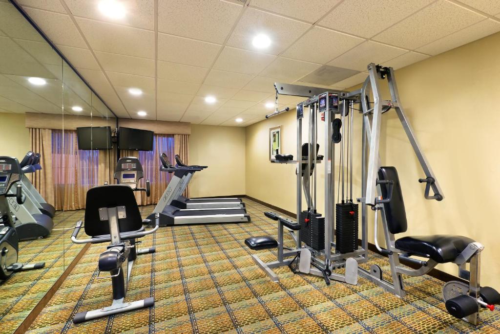Holiday Inn Express Hotel & Suites Casa Grande an IHG Hotel - image 4
