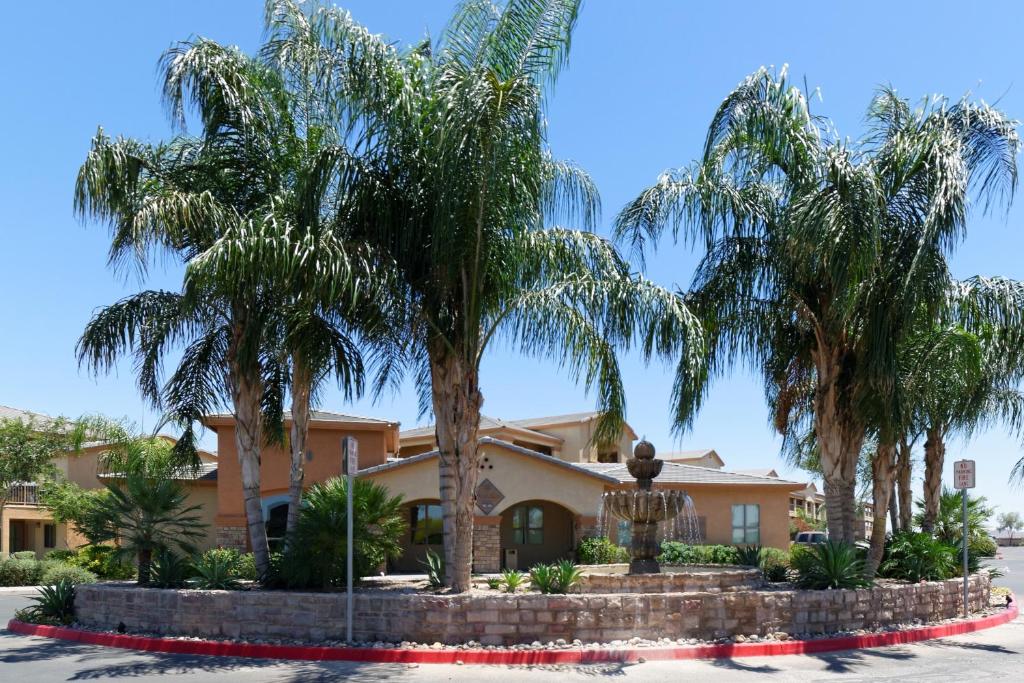 Siegel Select Casa Grande - main image