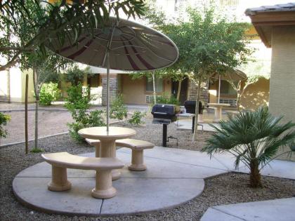 Siegel Select Casa Grande - image 11
