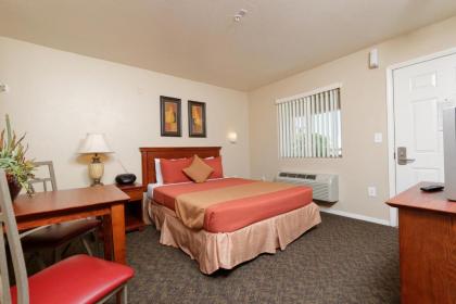 Siegel Select Casa Grande - image 2