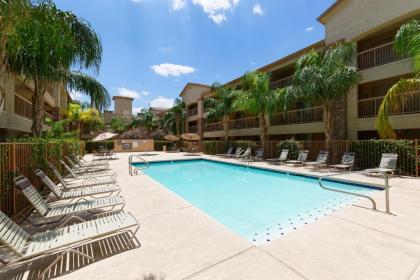 Siegel Select Casa Grande - image 5