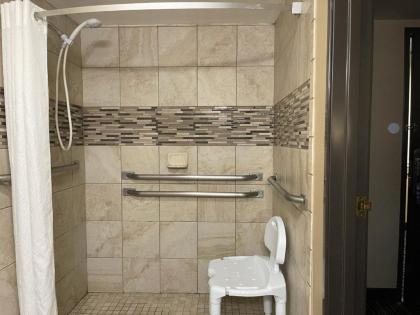 Super 8 by Wyndham Casa Grande - image 12