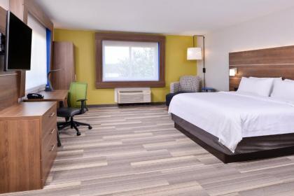 Holiday Inn Express Hotel & Suites Elgin an IHG Hotel - image 14