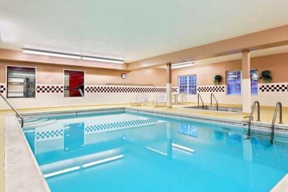 Country Inn  Suites by Radisson Elgin IL