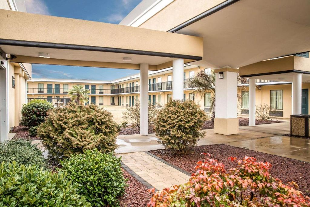 Quality Inn Elizabeth City near University - main image