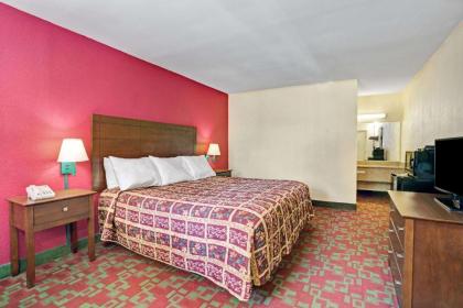 Days Inn by Wyndham Elizabeth City - image 2