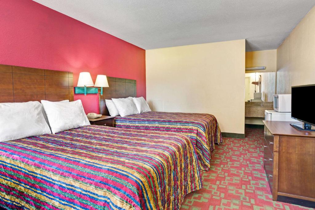 Days Inn by Wyndham Elizabeth City - image 5