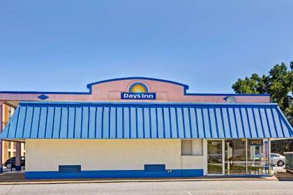Days Inn by Wyndham Elizabeth City - image 9