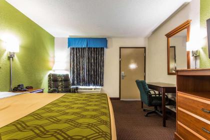 Econo Lodge Elizabeth City - image 9