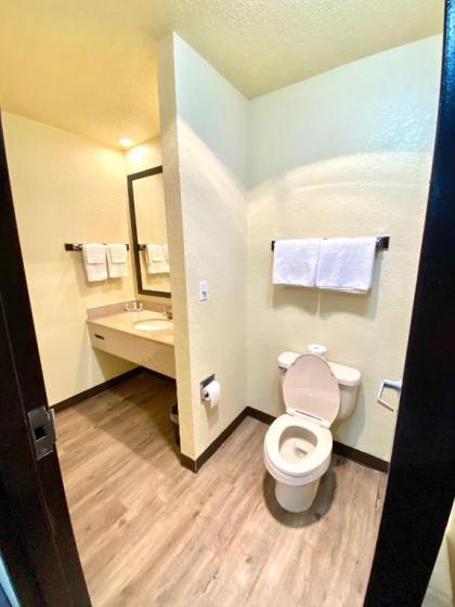 Travelers Inn Elizabeth City - image 5