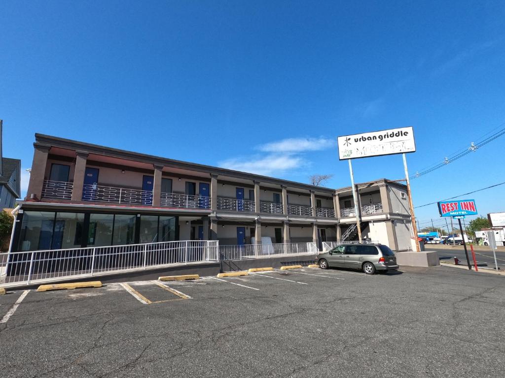 Rest Inn - Elizabeth - main image