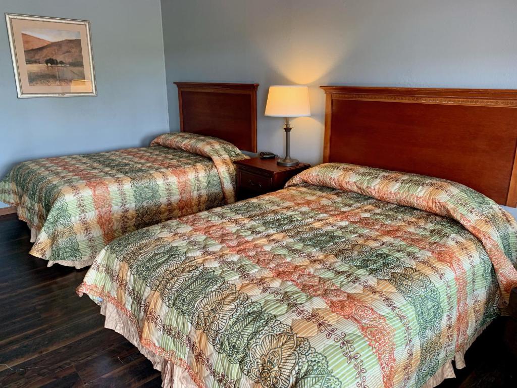 HiWay Inn Express - image 3