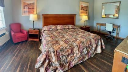 HiWay Inn Express - image 6