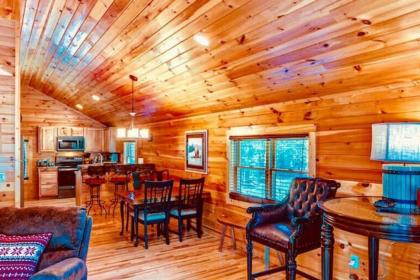 1 BR Cabin at Lodges at Eagles Nest   Gated Community