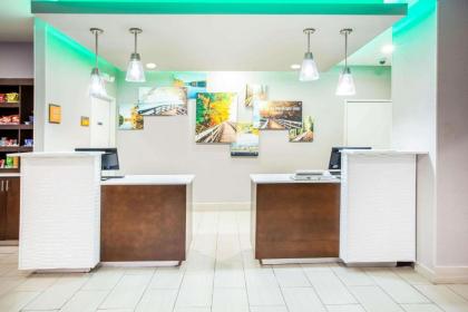 La Quinta by Wyndham Elkhart - image 17