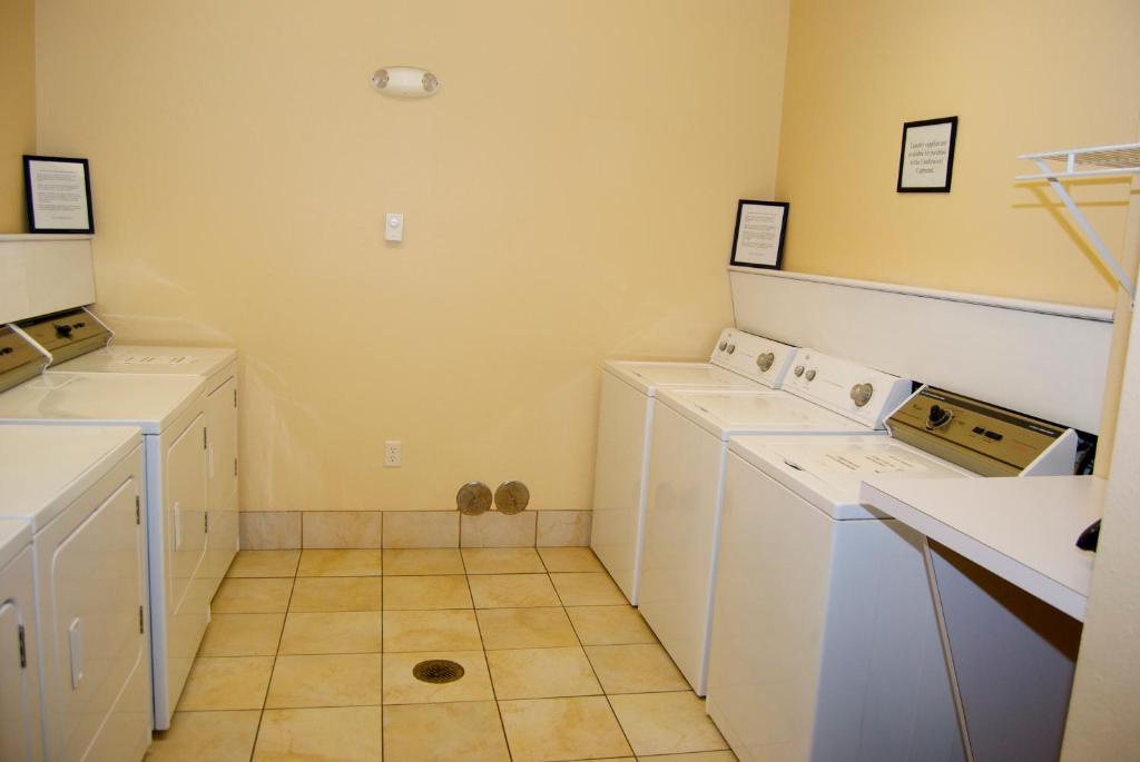 Candlewood Suites Elkhart an IHG Hotel - main image