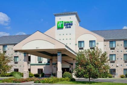 Holiday Inn Express Hotel & Suites Elkhart-South an IHG Hotel - image 21