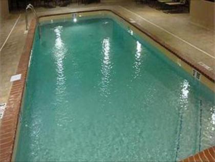 Staybridge Suites Elkhart North - image 7