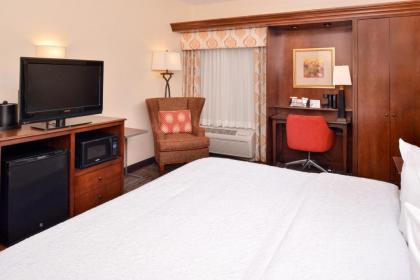 Hampton Inn Elkhart - image 15