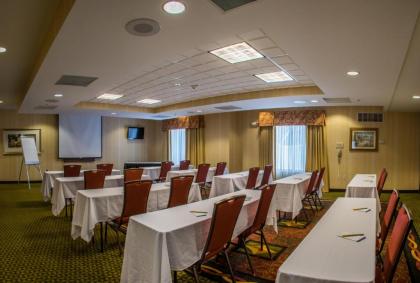 Hilton Garden Inn Elkhart - image 10