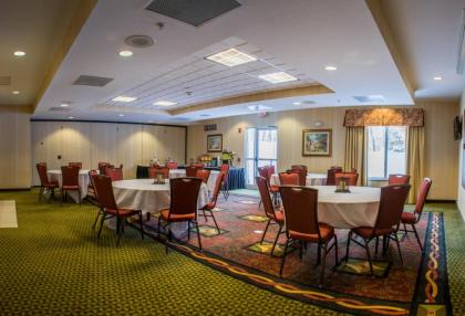 Hilton Garden Inn Elkhart - image 9