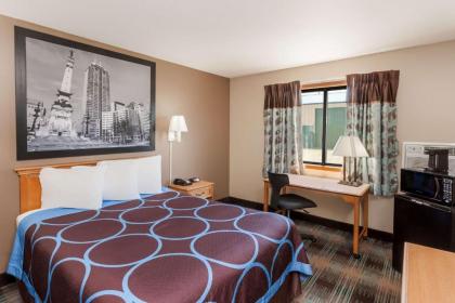 Super 8 by Wyndham Elkhart - image 11