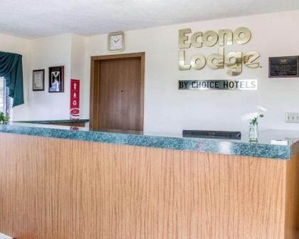 Econo Lodge Elkhart - image 10