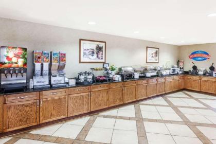 Baymont by Wyndham Elkhart - image 14