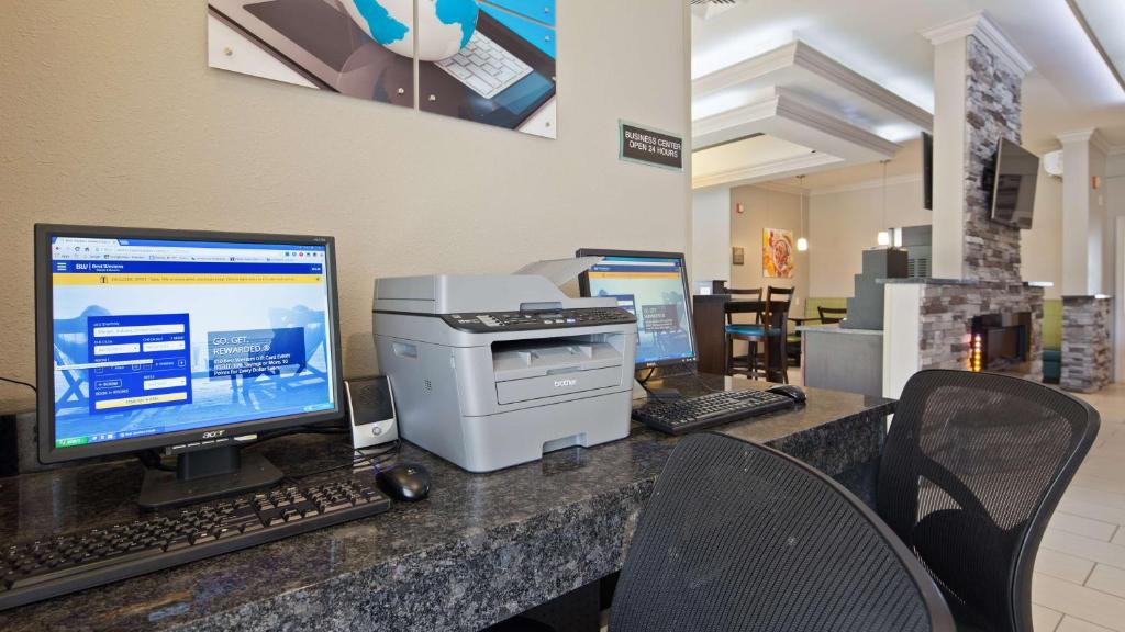 Best Western Inn & Suites - image 5