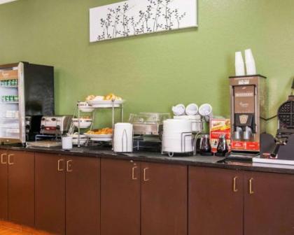 Sleep Inn Elkhart - image 4