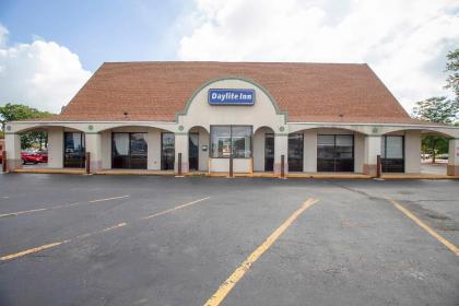 Hotel O Daylight Inn Elkhart I 90 IN Elkhart