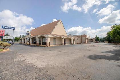 Hotel O Daylight Inn Elkhart I-90 IN - image 3